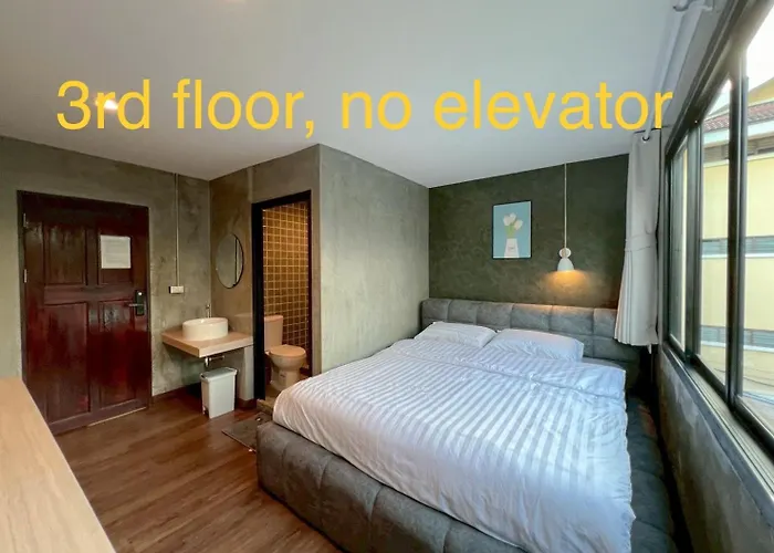 Wat We Hostel Bangkok