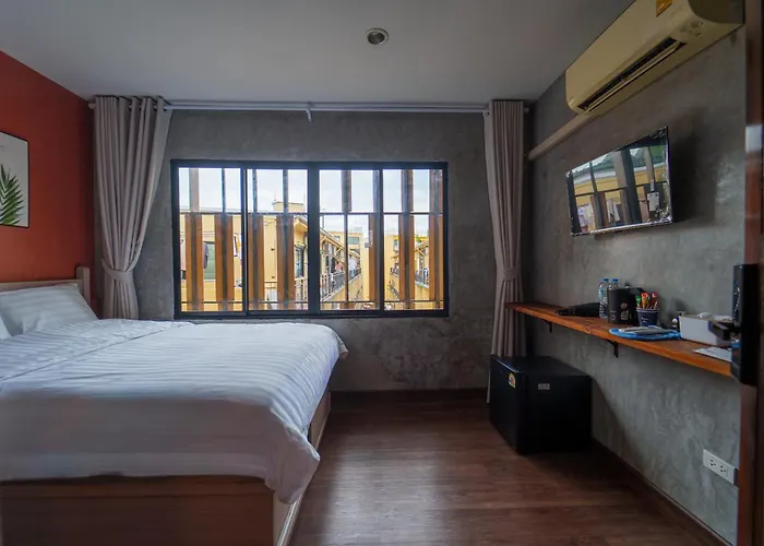 Hostel Wat We